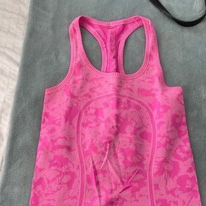 Lululemon Run Swiftly Tech Tank